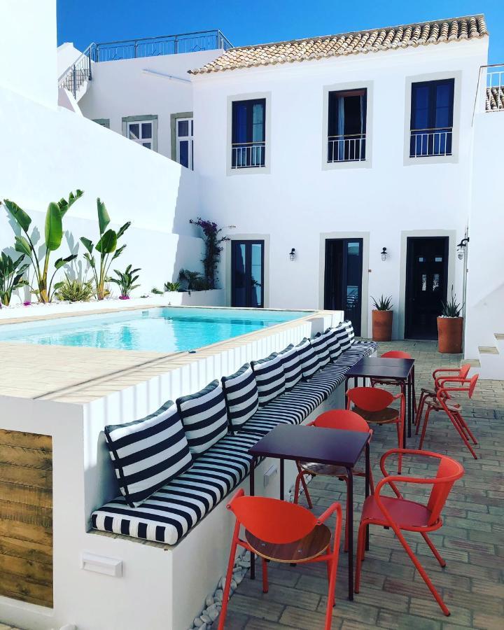 Casa Rosa With Pool In Centre Villa Olhão