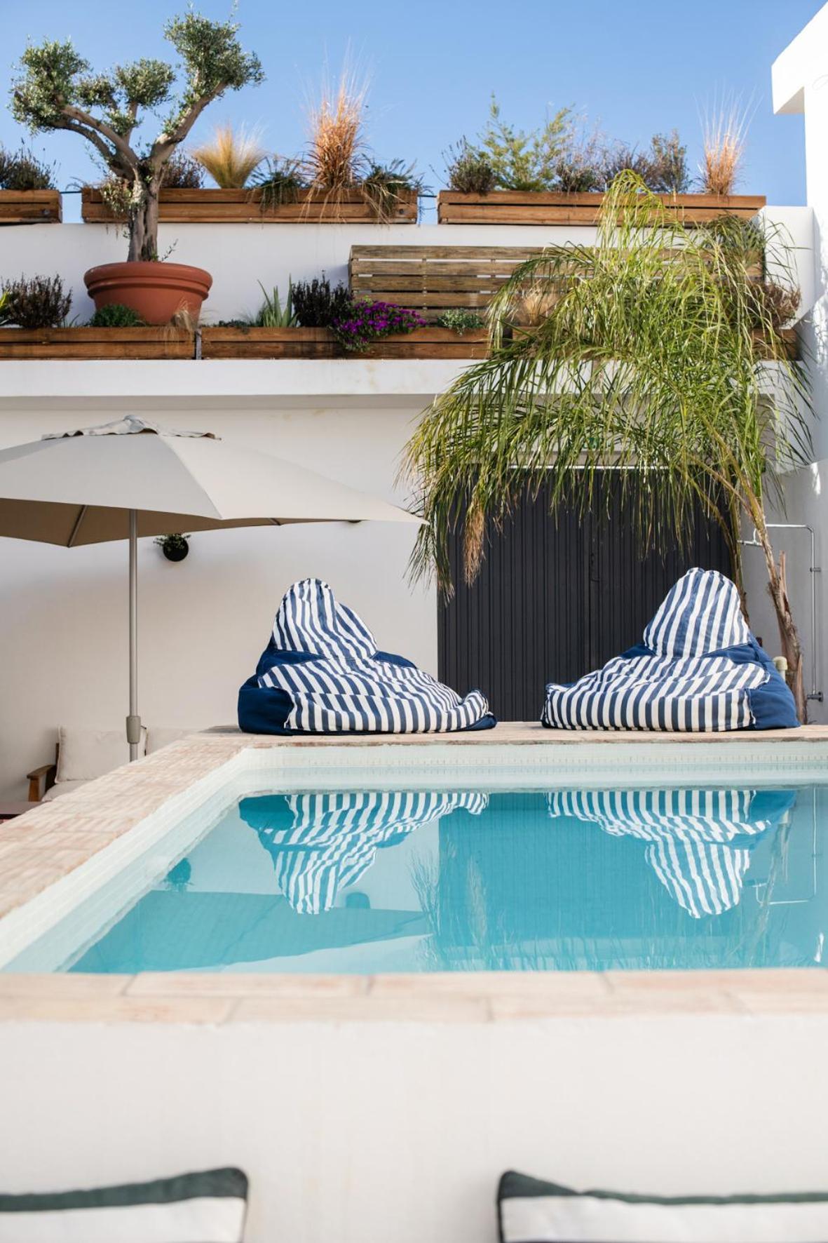 Casa Rosa With Pool In Centre